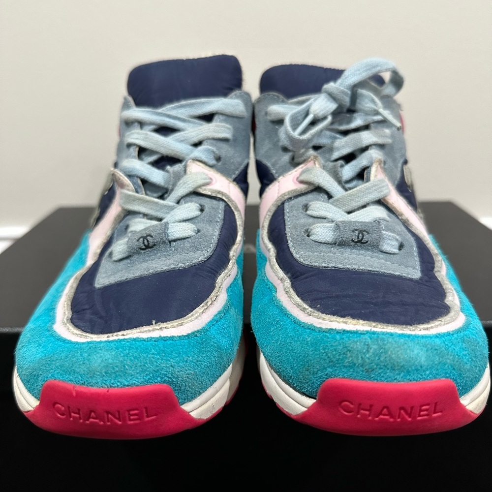 Chanel CC Logo Multicolor Suede Trainer Sneakers - Picture 6 of 11